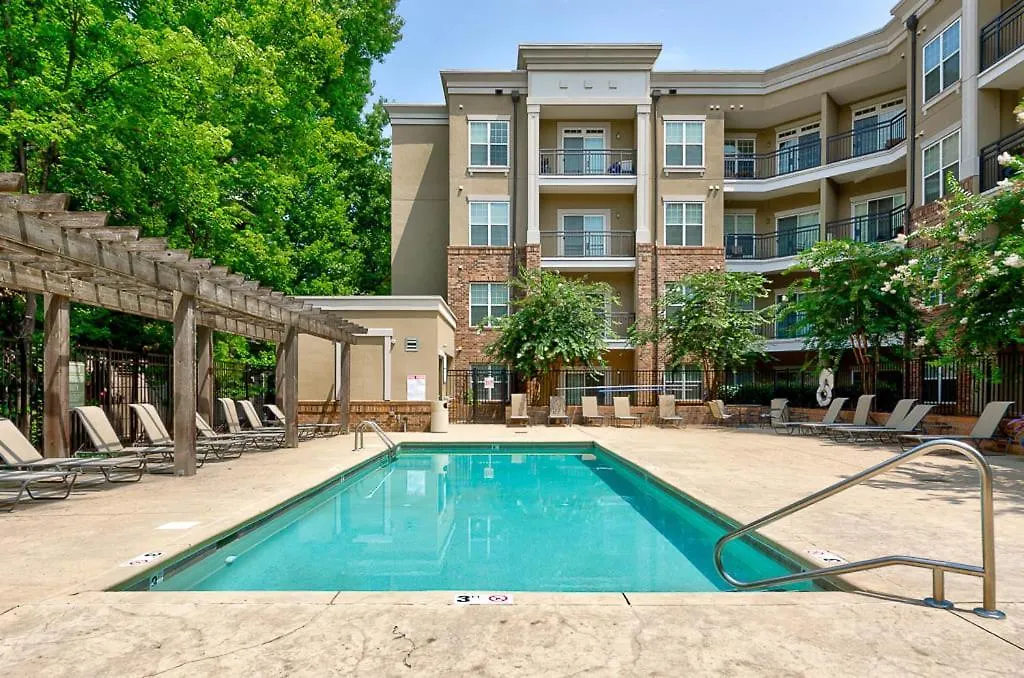 Viagem Airy 1Br With Balcony Gym And Parking Apartment Charlotte